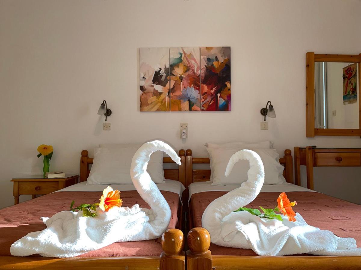 Villa Gelly'S Studios Aliki  Ngoại thất bức ảnh