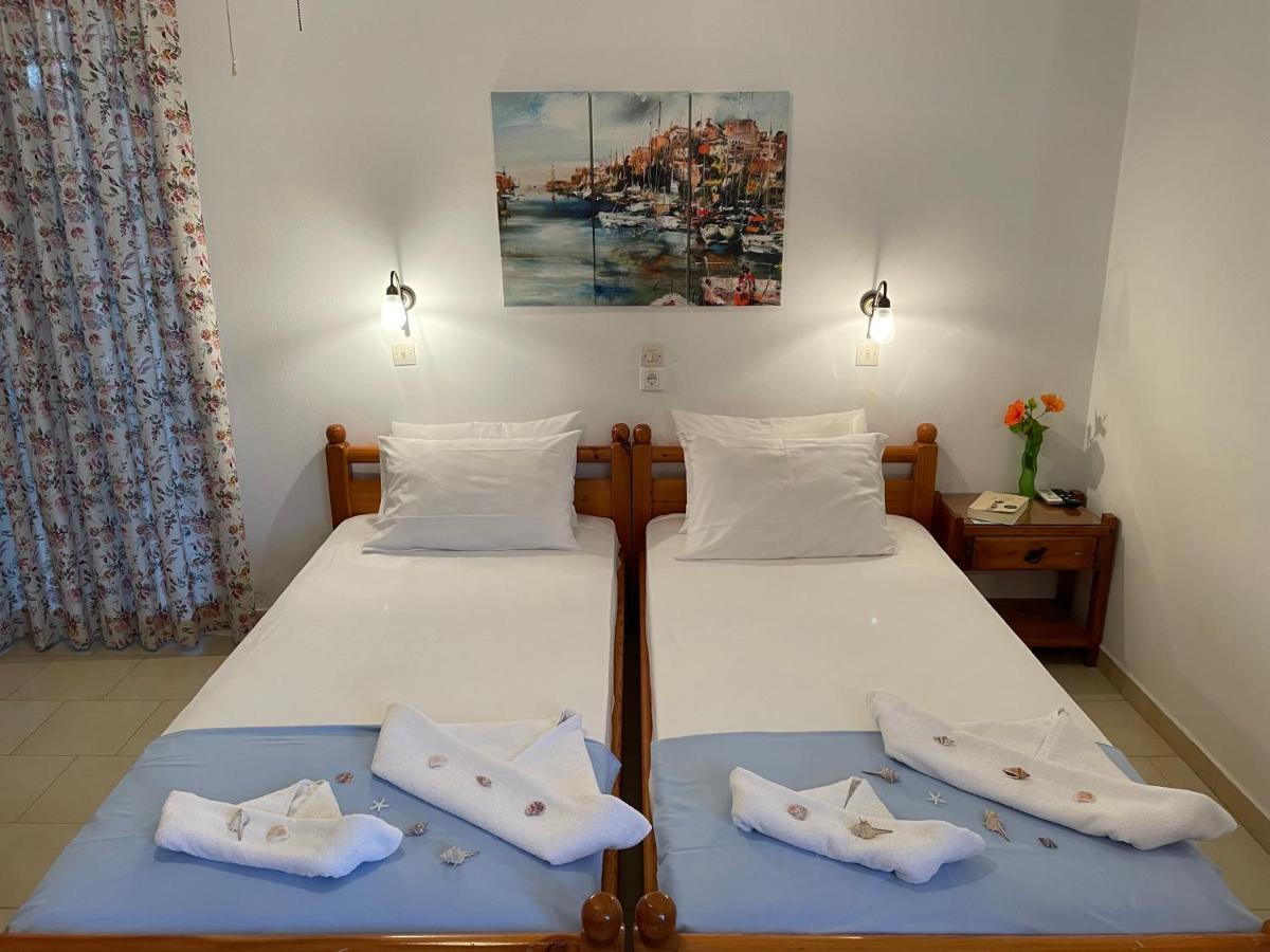 Villa Gelly'S Studios Aliki  Ngoại thất bức ảnh